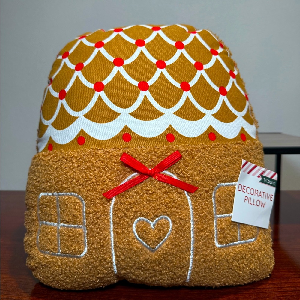 Target Bullseye Gingerbread House Decorative Pillow NEW